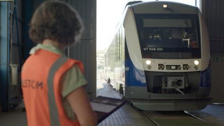 Ferngesteuerter Regionalzug der Firma Alstom