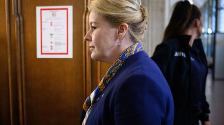 Wirtschaftssenatorin Franziska Giffey (SPD) sagt als Zeugin vor Gericht aus