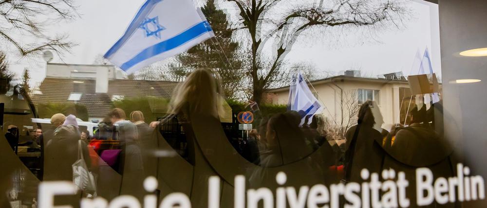 Pro-israelische Demonstration an der Freien Universität Berlin. (Archivbild)