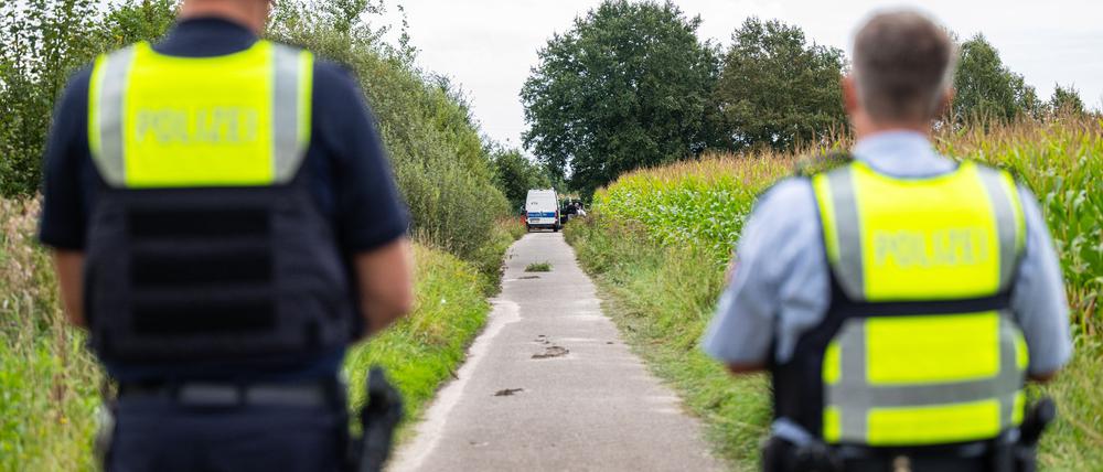 Im Fall der beiden in Gronau gefundenen Leichen hat die Polizei die Identität eines der beiden Toten klären können.