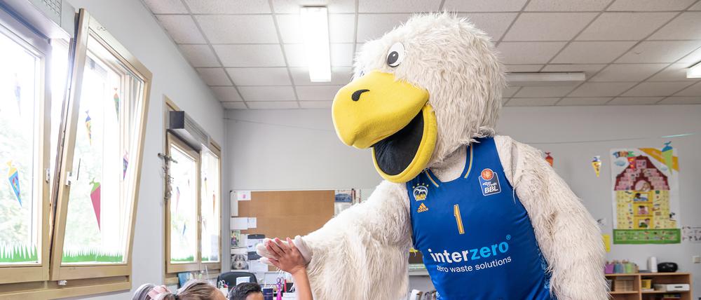 Seit 2020 übernimmt der Basketballverein Alba Berlin den Ganztag an der Albert-Gutzmann-Schule.