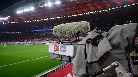 Die DFL akzeptiert das Urteil im Streit mit Sender DAZN um TV-Rechte. 