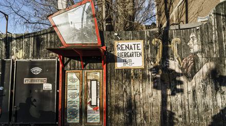 Der Eingang zum Club „Renate“ an der Grenze von Treptow zu Friedrichshain.