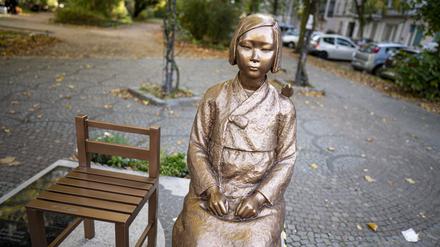 Die Trostfrauen-Statue des südkoreanischen Künstlerpaars Kim Eun-sung und Kim Seo-kyung in Berlin-Moabit.