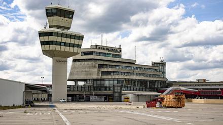 In das Terminal vom ehemaligen Flughafen Tegel TXLsoll eigentlich die BHT einziehen.