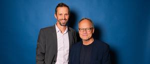 Der ARD-Vorsitz wechselt Anfang 2025 von SWR-Chef Kai Gniffke (re.) zu HR-Intendant Florian Hager. 