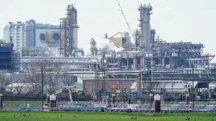 Im BASF-Stammwerk Ludwigshafen arbeiten rund 39.000 Beschäftigte.
