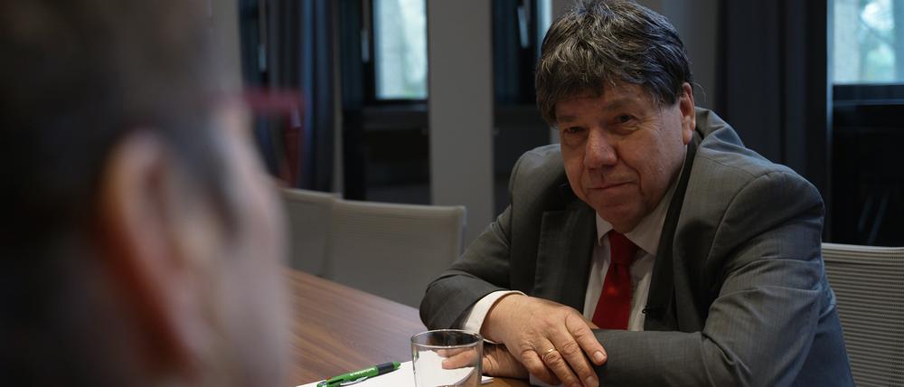 Falschspieler von der AfD: Als „Hans Kappelt“ wollte dieser Mann Mitglied vom Bündnis Sahra Wagenknecht werden.