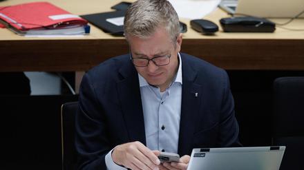 Finanzsenator Evers stellt Gutachten in Aussicht 