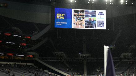 Das Europa-League-Spiel zwischen Tottenham und Karabach Agdam musste verspätete angepfiffen werden.