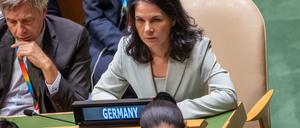 Eindringlich plädiert Außenministerin Annalena Baerbock vor den UN für ein Ende der Gewalt in Nahost.