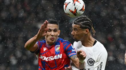 Der Ärger bei Eintracht Frankfurt über das 3:3 gegen Viktoria Pilsen zum Auftakt der Europa League ist groß. 