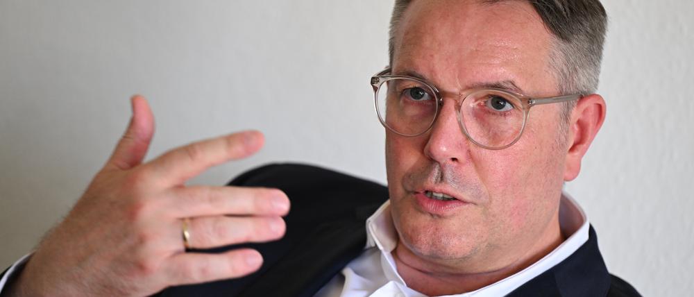 Alexander Schweitzer (SPD), Ministerpräsident von Rheinland-Pfalz, hat in Sachen Rundfunkpolitik die Federführung für die 16 Bundesländer.