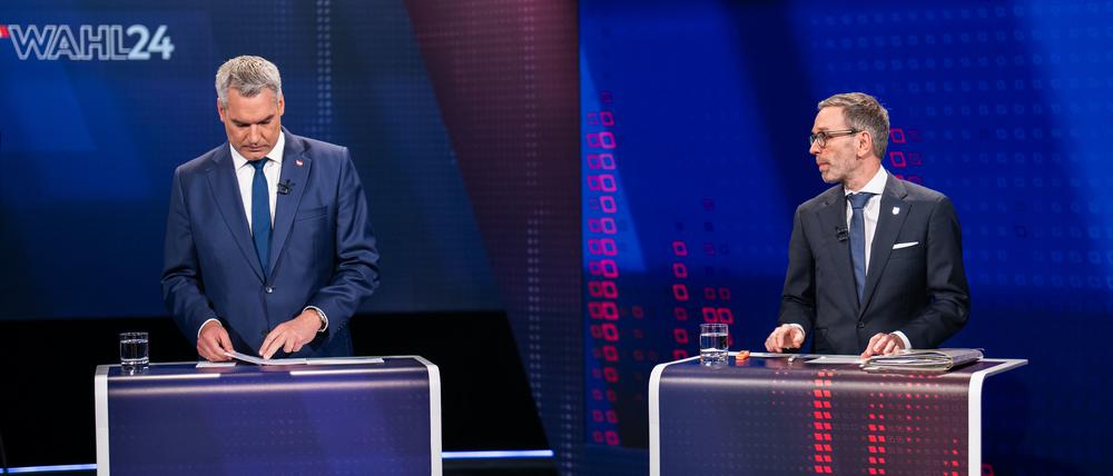 Bundeskanzler Karl Nehammer (l) und FPÖ-Chef Herbert Kickl im Rahmen einer ORF-Fernsehrunde. 