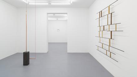 Carla Guagliardis Werk, „where is the time I left in this space?“ in der Ausstellung.