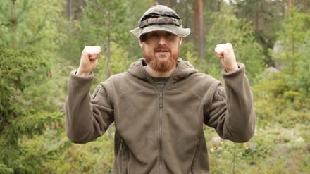 "7 vs. Wild" Entwickler Fritz Meinecke (Screenshot)