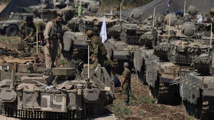 In den vergangenen Tagen zog das israelische Militär Truppen im Norden des Landes zusammen.