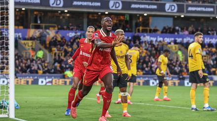  Ibrahima Konate (M.) erzielte das Führungstor für den FC Liverpool.