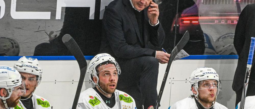 Trainer Serge Aubin und die Eisbären Berlin kassierten zuletzt zwei Niederlagen in der DEL.
