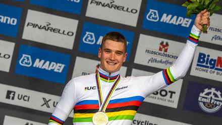 Niklas Behrens fährt künftig für das Top-Team Visma-Lease a Bike.