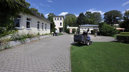 Vereinsgelände mit Vereinsheim des ESV Lok Potsdam