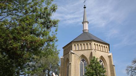 Die Alte Neuendorfer Kirche in Babelsberg.