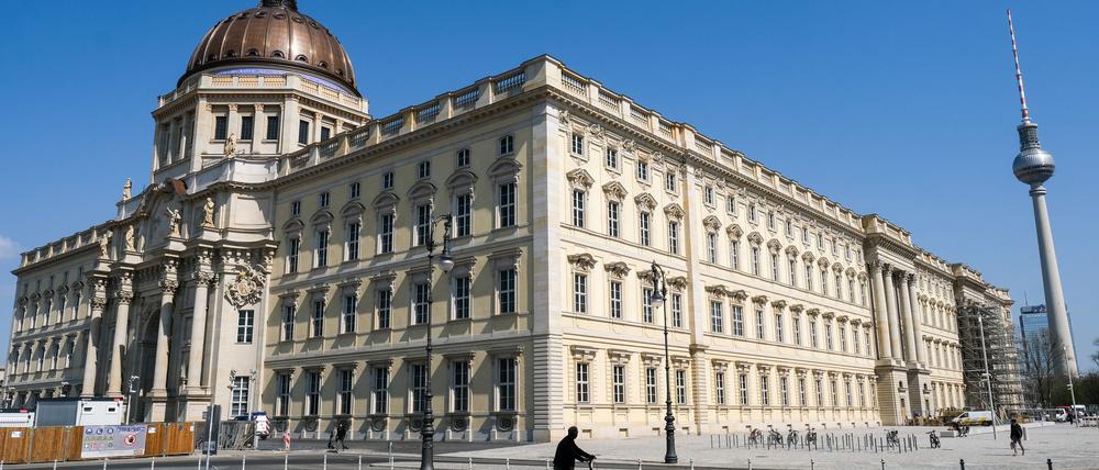 Kunstschaffende und Wissenschaftler fordern einen anderen Umgang mit der rekonstruierten Schlossfassade. (Archivfoto)