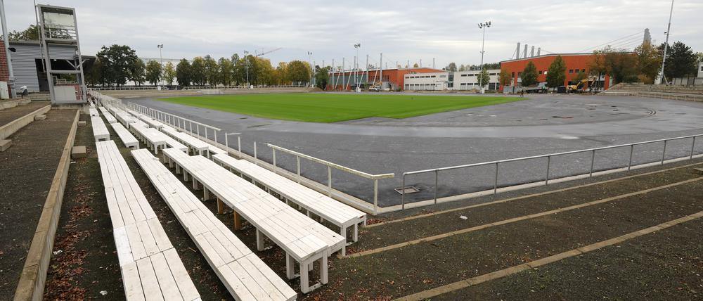 Stadion Luftschiffhafen Potsdam wird saniert