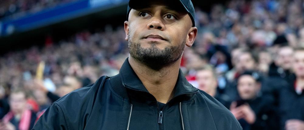 Bayern-Trainer Vincent Kompany würdigt Dikembe Mutombo mit emotionalen Worten.