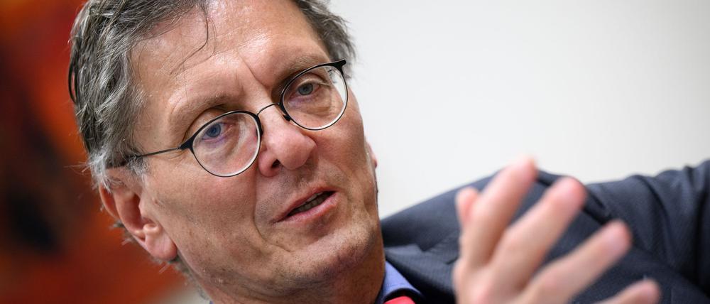Bausenator Christian Gaebler (SPD) sieht keine Perspektive für den Erhalt des ehemaligen Spaßbads SEZ. (Archivfoto)