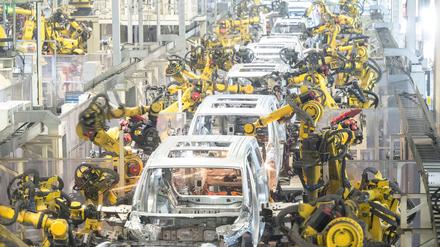 Chinesische E-Autos sind nach Angaben der EU-Kommission normalerweise rund 20 Prozent günstiger als in der EU hergestellte Modelle. (Archivbild)