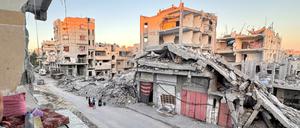 60 Prozent der Gebäude, 65 Prozent der Straßen und 85 Prozent der Schulen im Gazastreifen sind zerstört worden.