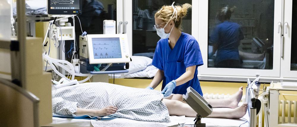 Die Sterberate an Covid-19 ist in den Uni-Kliniken im Jahr 2020 gesunken.
