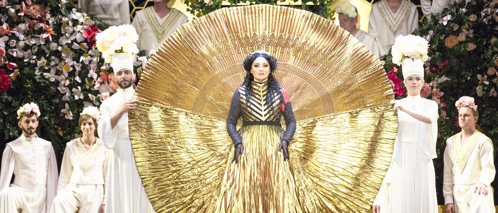 Szene aus der neuen Produktion „Nabucco“ an der Staatsoper Unter den Linden mit Anna Netrebko als Abigaille