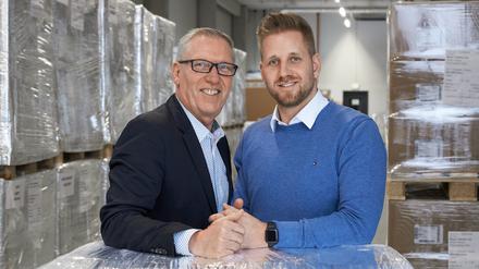 Die Geschäftsführer André Reich und Steven Reinhold hatten sich in einer landesweiten Ausschreibung gegen DHL und Dachser durchgesetzt. 