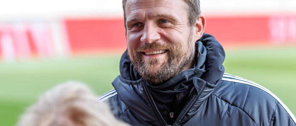 Union-Coach Bo Svensson will seinen ersten Sieg als Trainer gegen Borussia Dortmund.