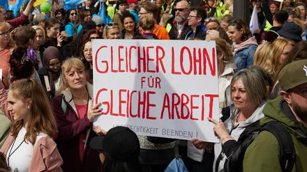 Verdi will, dass in Berlin deutlich mehr Beschäftigte als bisher die Hauptstadtzulage von monatlich 150 Euro erhalten. (Archivbild)