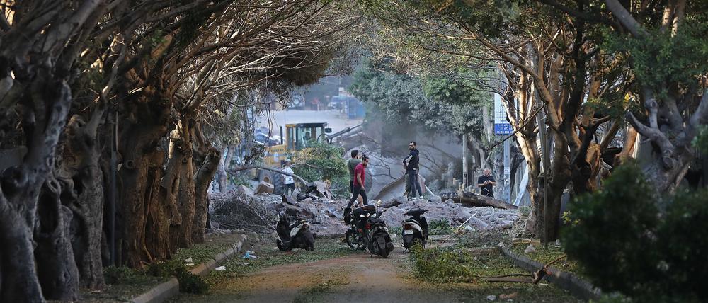 Eine Straße in den südlichen Vororten von Beirut nach einem israelischen Luftangriff. 