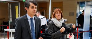 Gisèle Pelicot bei ihrer Ankunft im Gerichtssaal.