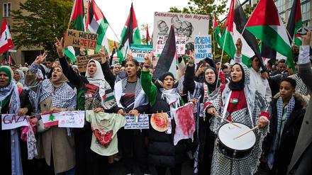 Für Gaza – und gegen Polizeigewalt: die Pro-Palästina-Demonstration in Tempelhof.