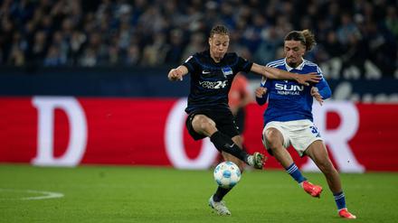 Schalke und Hertha lieferten sich ein temporeiches Spiel.