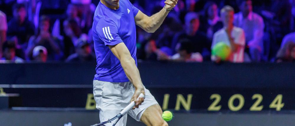 Alexander Zverev hatte sich beim Laver Cup in Berlin nach eigenen Worten schlecht gefühlt und anschließend eine kurze Turnierpause eingelegt.