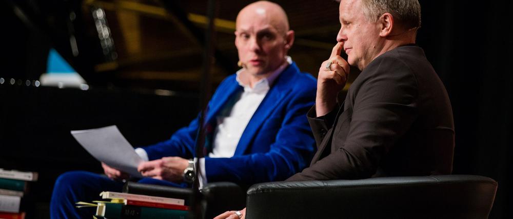 Verbindet eine lange Freundschaft und Zusammenarbeit: Schon 2015 saßen Michael Lentz und Herbert Grönemeyer zusammen auf der Bühne und sprachen über die Texte des Musikers, damals bei der Lit.Cologne.