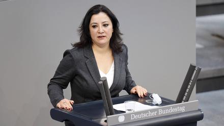 Gökay Akbulut in der 218. Sitzung des Deutschen Bundestages im Reichstagsgebäude.