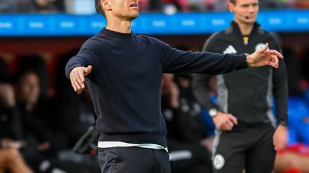 Läuft nicht. Trainer Xabi Alonso  ist unzufrieden.