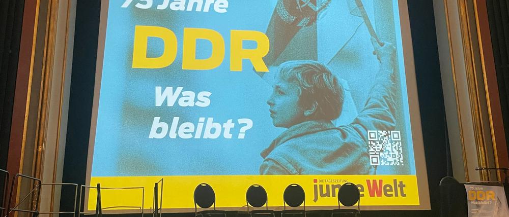 Die Veranstaltung: „75 Jahre DDR“; als „Stargast“ erschien Egon Krenz.