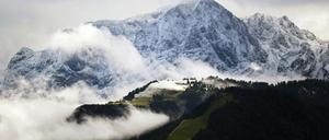 Der Bergsteiger war bei schlechtem Wetter allein unterwegs und verunglückte (Symbolbild).