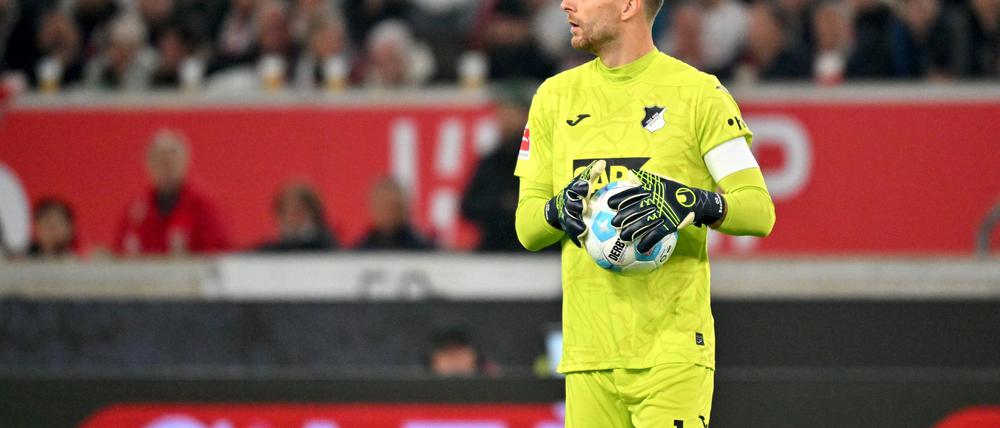 Oliver Baumann steht vor seinem Debüt in der Fußball-Nationalelf.