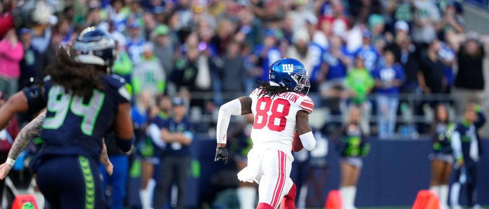 Auf und davon: Nach einem geblockten Field-Goal-Versuch entscheidet Bryce Ford-Wheaton die Partie zugunsten der New York Giants.