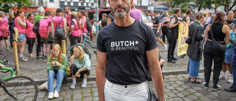 Alfonso Pantisano, Queer-Beauftragter Berlins, sorgt mit einem Foto für Kritik. (Archivbild)